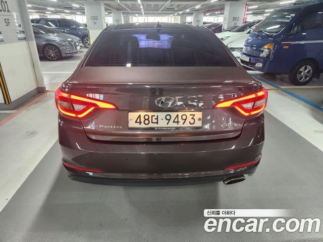 Hyundai LF Sonata 2.0 Smart, 2015 4