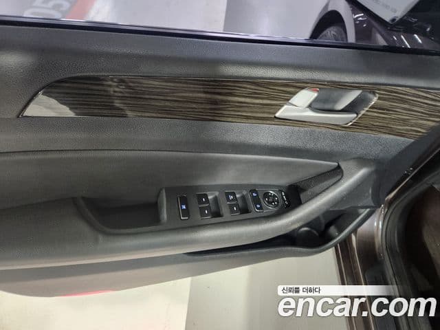 Hyundai LF Sonata 2.0 Smart, 2015 19