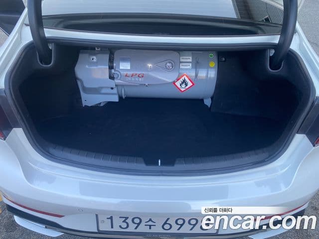 Kia K7 Premier 3.0 LPI Trendy(арендный автомобиль), 2020 9