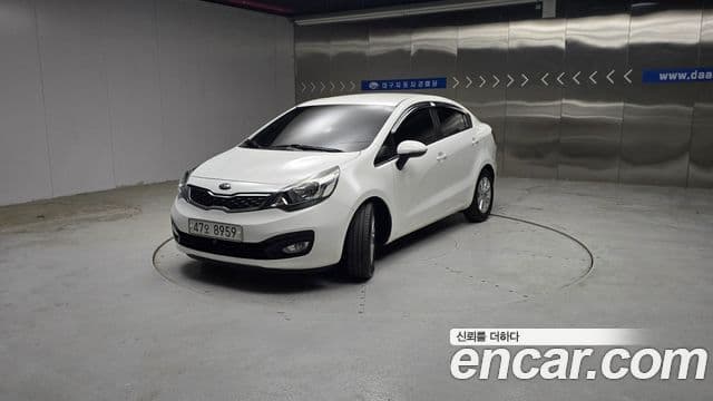 Kia All New Pride Deluxe, 2014 1