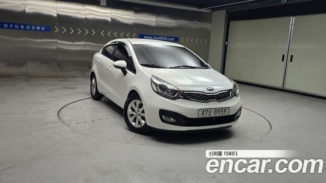 Kia All New Pride Deluxe, 2014 3