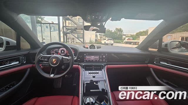 Porsche Panamera (976), 2024 7