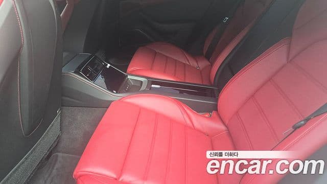 Porsche Panamera (976), 2024 9