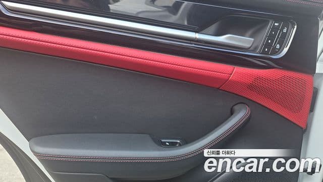 Porsche Panamera (976), 2024 16