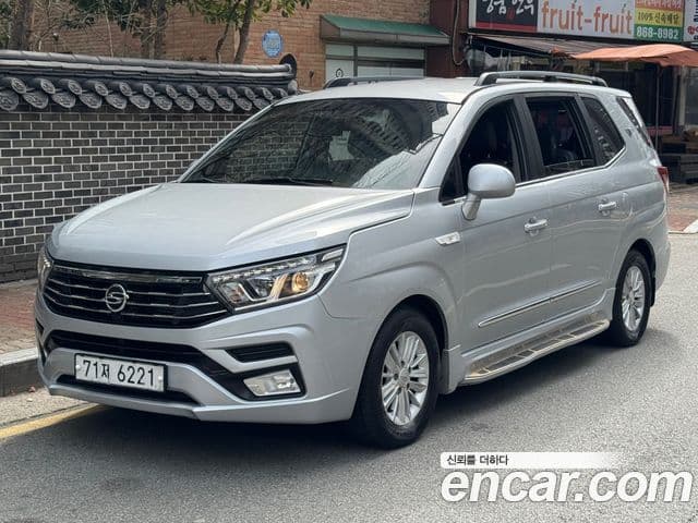 KG모빌리티(SsangYong) Korando 투리스모 2WD KX 11인승, 2018 1