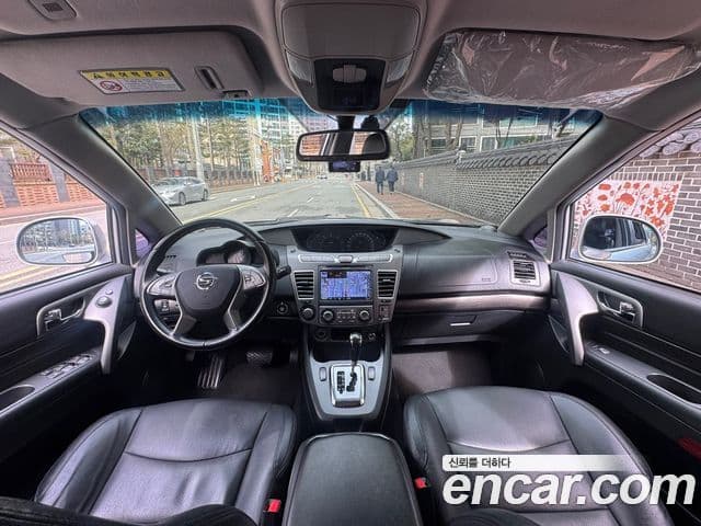 KG모빌리티(SsangYong) Korando 투리스모 2WD KX 11인승, 2018 7