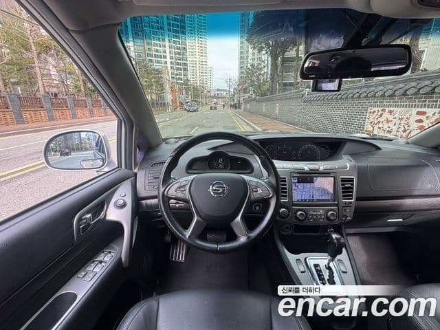 KG모빌리티(SsangYong) Korando 투리스모 2WD KX 11인승, 2018 11