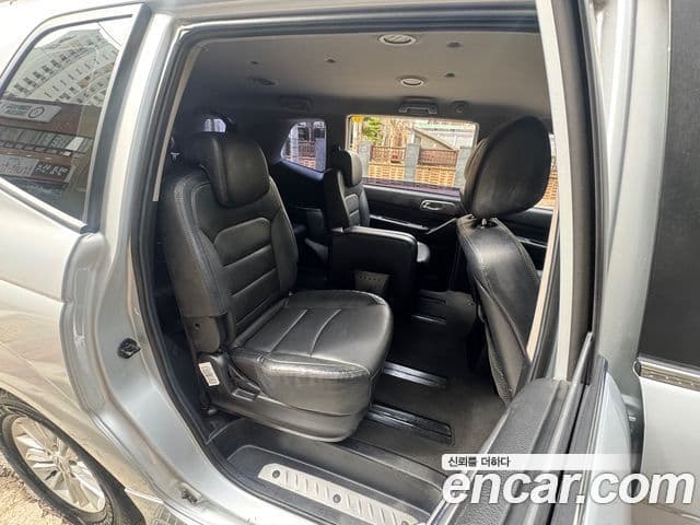 KG모빌리티(SsangYong) Korando 투리스모 2WD KX 11인승, 2018 13