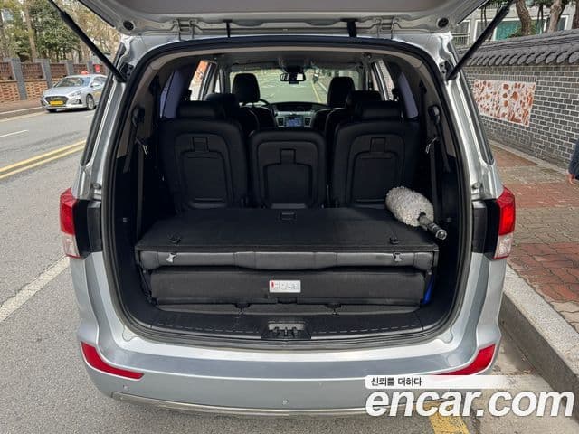 KG모빌리티(SsangYong) Korando 투리스모 2WD KX 11인승, 2018 15