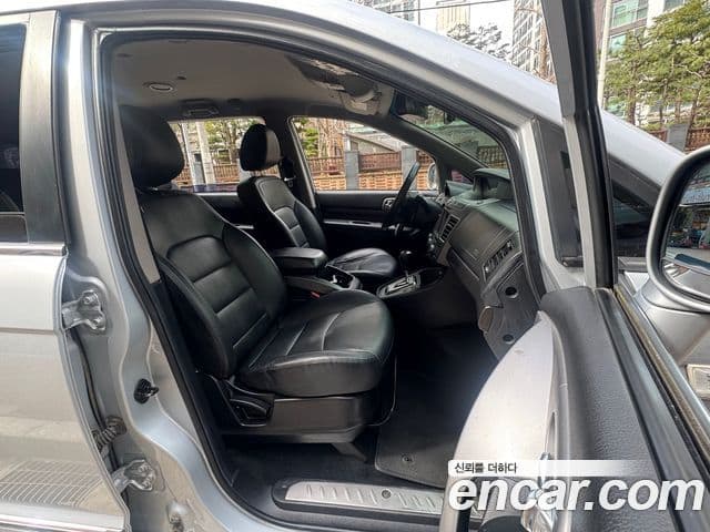 KG모빌리티(SsangYong) Korando 투리스모 2WD KX 11인승, 2018 18