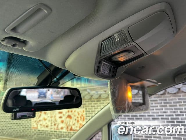 KG모빌리티(SsangYong) Korando 투리스모 2WD KX 11인승, 2018 20