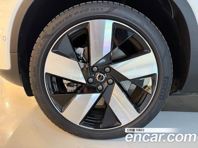 Volvo C40 Recharge twin Ultimate, 2024 все фото