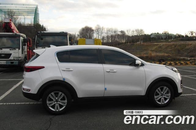 Kia Sportage 4세대 дизель 1.7 2WD Trendy, 2018 6