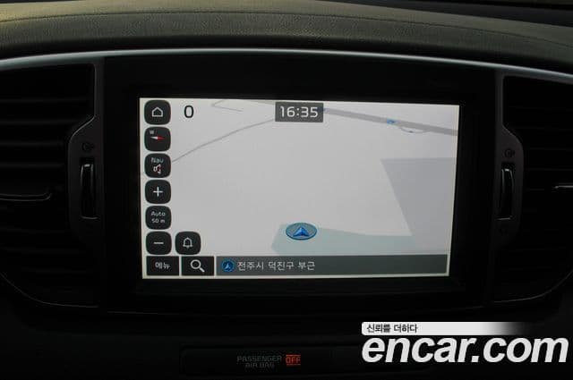 Kia Sportage 4세대 дизель 1.7 2WD Trendy, 2018 12