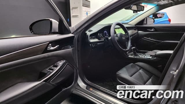 Kia K7 Premier Standard, 2021 10