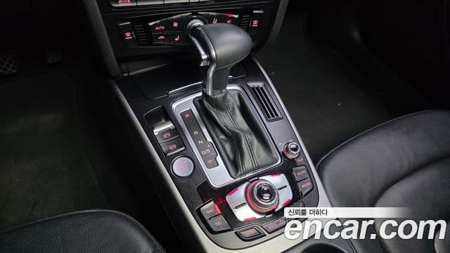 Audi New A4 B8, 2014 9