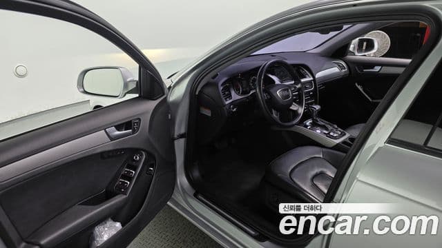 Audi New A4 B8, 2014 11