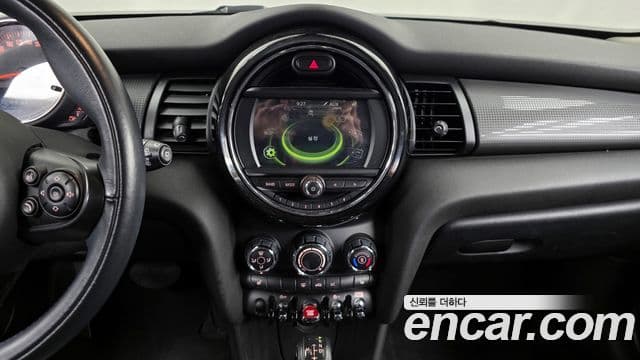 Mini Cooper D 3세대, 2018 14