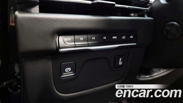 Cadillac Escalade 5세대 ESV Sport Platinum, 2025 16