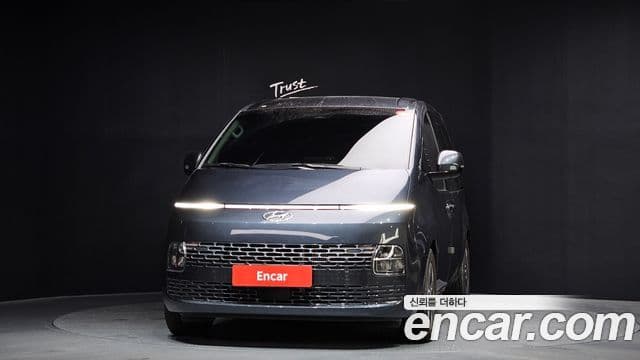 Hyundai Staria Modern, 2023 3