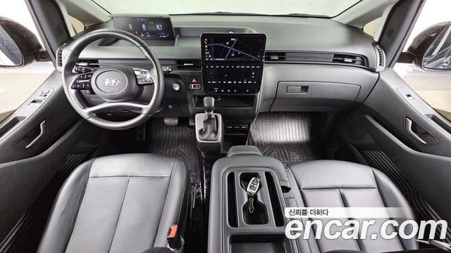 Hyundai Staria Modern, 2023 7