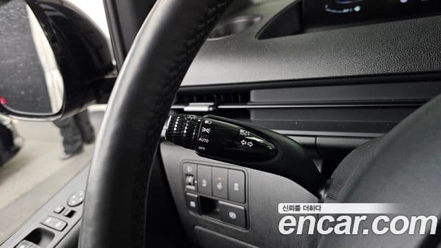 Hyundai Staria Modern, 2023 18