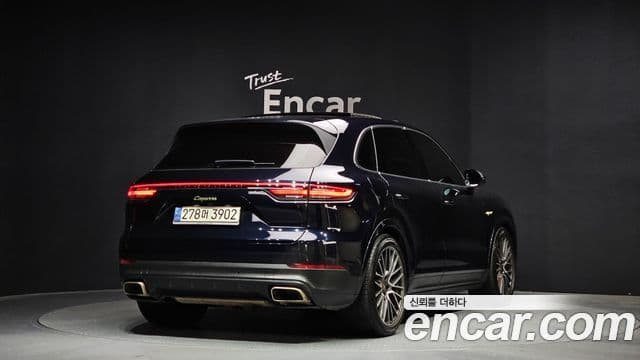Porsche Cayenne (PO536) 3.0 E-гибрид, 2022 2