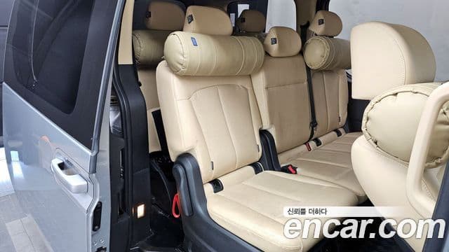 Hyundai Staria Modern, 2023 12