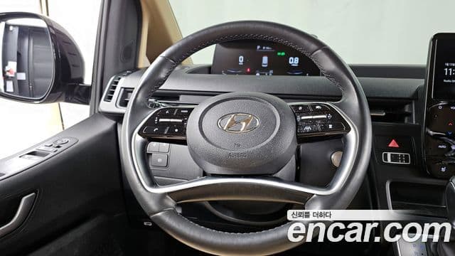 Hyundai Staria Modern, 2023 13