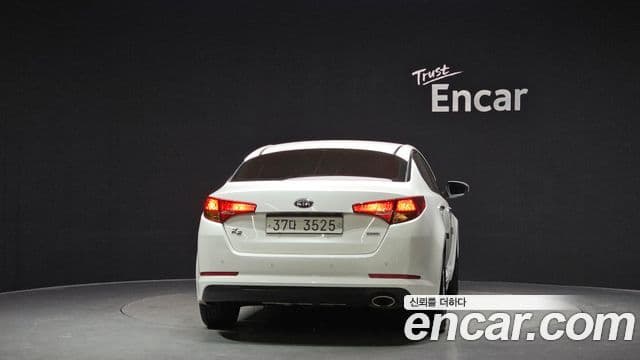 Kia K5 Special, 2013 4