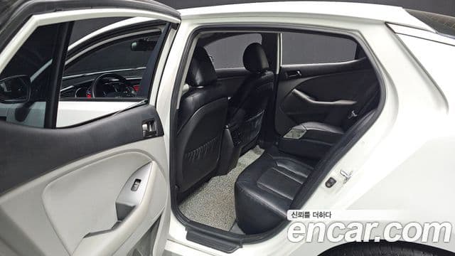 Kia K5 Special, 2013 12