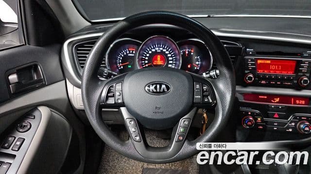 Kia K5 Special, 2013 13