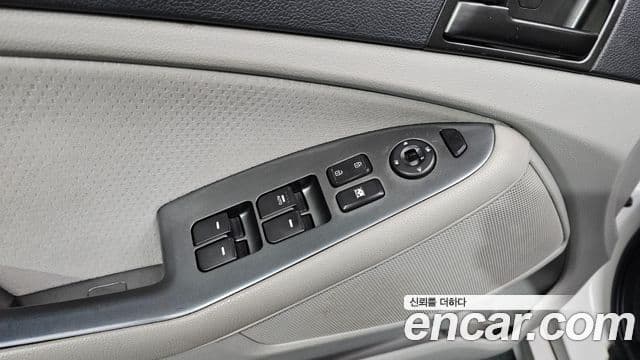 Kia K5 Special, 2013 16