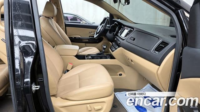 Kia All New Carnival Special, 2018 11