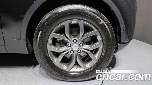 Land Rover Discovery 5 2.0 SD4 SE, 2020 все фото