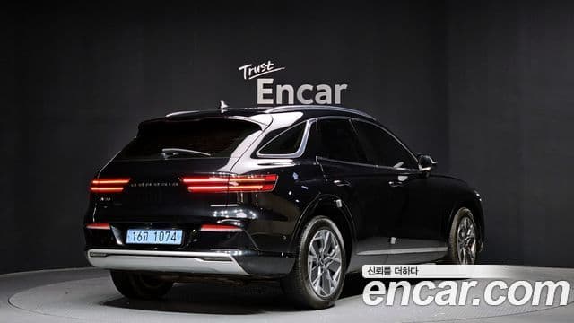 Genesis electrified GV70 e-AWD, 2022 2