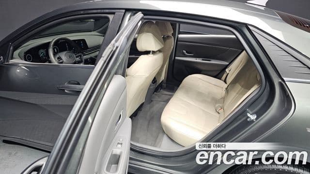 Hyundai Avante (CN7) Inspiration, 2023 13