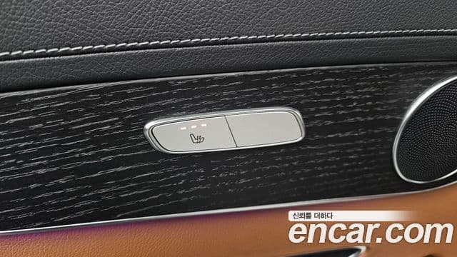 Mercedes-Benz GLC-класс X253 GLC300 4MATIC купе, 2023 19