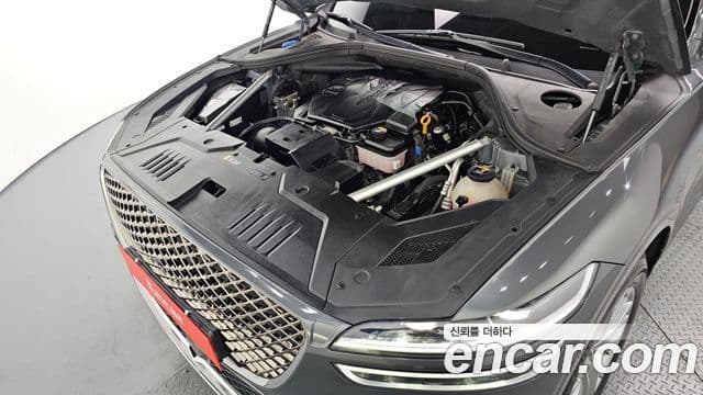 Genesis GV70, 2022 6