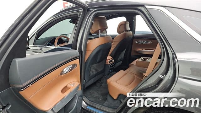 Genesis GV70, 2022 12