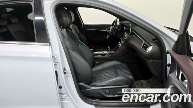 Genesis G70 Elite, 2019 11