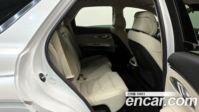 Genesis GV70, 2023 12