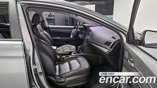 Hyundai Avante AD 1.6 GDI Smart, 2017 10