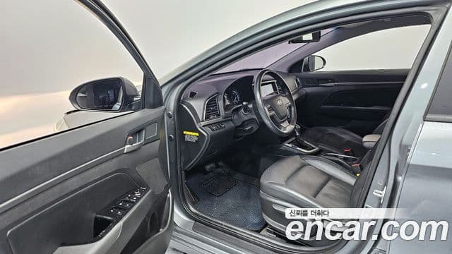 Hyundai Avante AD 1.6 GDI Smart, 2017 11