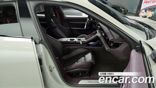 Porsche 타이칸 4S, 2021 11