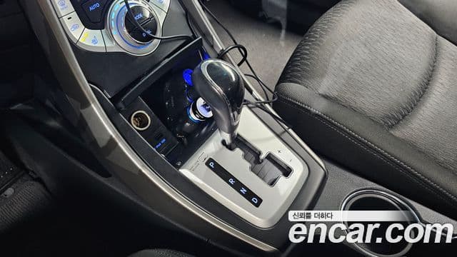 Hyundai Avante MD Luxury, 2012 9