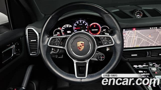 Porsche Cayenne (PO536), 2021 13