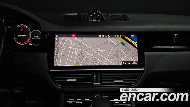 Porsche Cayenne (PO536), 2021 14