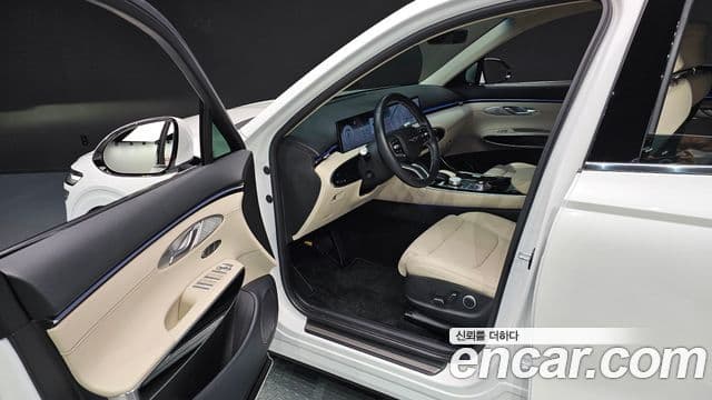 Genesis GV70, 2025 11