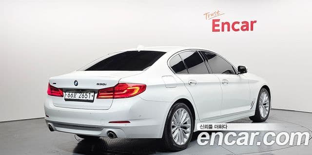 BMW 5시리즈 (G30) 530i xDrive Luxury Plus, 2018 2